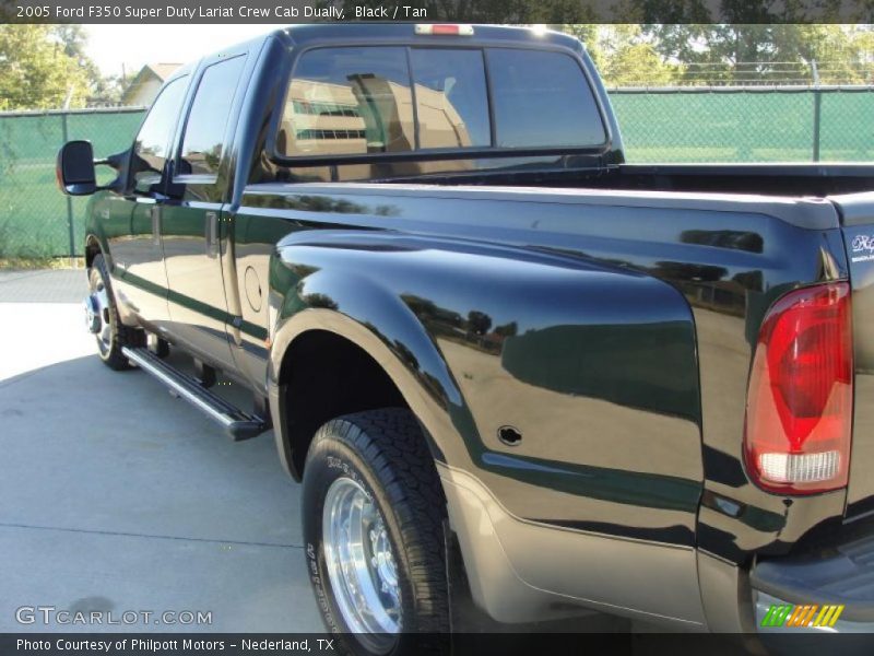 Black / Tan 2005 Ford F350 Super Duty Lariat Crew Cab Dually