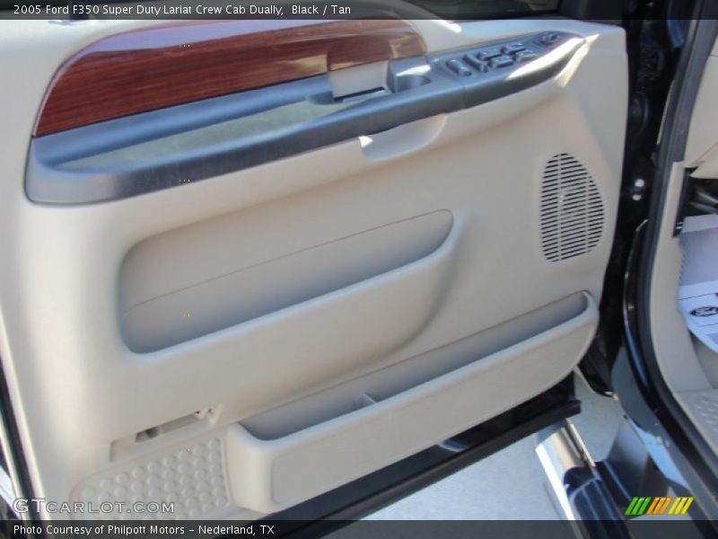 Door Panel of 2005 F350 Super Duty Lariat Crew Cab Dually