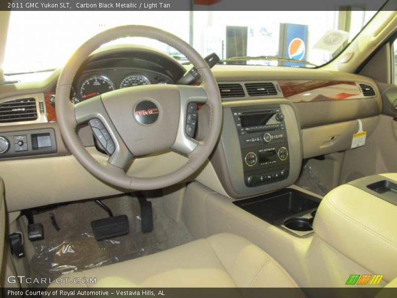 Dashboard of 2011 Yukon SLT