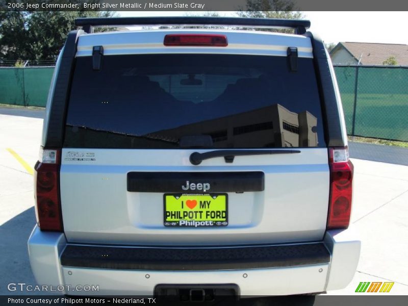 Bright Silver Metallic / Medium Slate Gray 2006 Jeep Commander