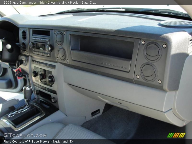 Bright Silver Metallic / Medium Slate Gray 2006 Jeep Commander