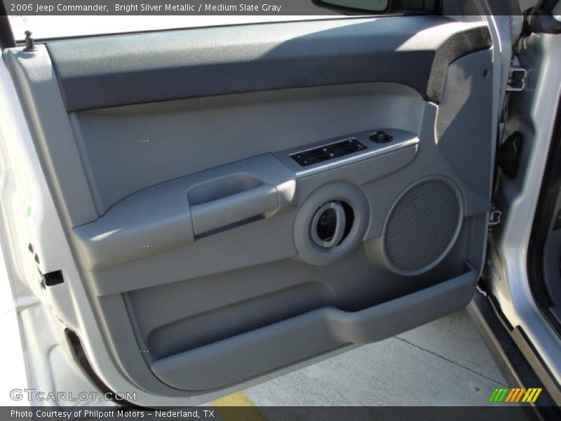 Bright Silver Metallic / Medium Slate Gray 2006 Jeep Commander