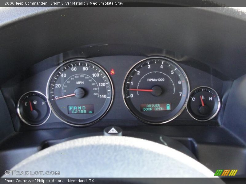 Bright Silver Metallic / Medium Slate Gray 2006 Jeep Commander