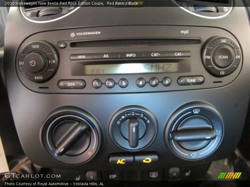 Controls of 2010 New Beetle Red Rock Edition Coupe