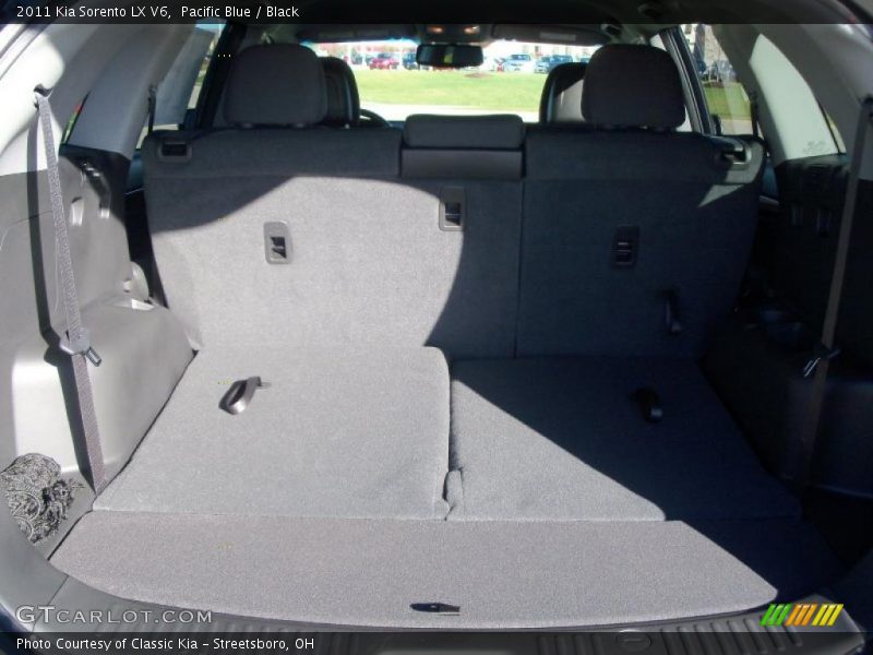 Pacific Blue / Black 2011 Kia Sorento LX V6