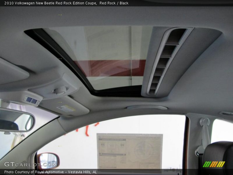 Sunroof of 2010 New Beetle Red Rock Edition Coupe
