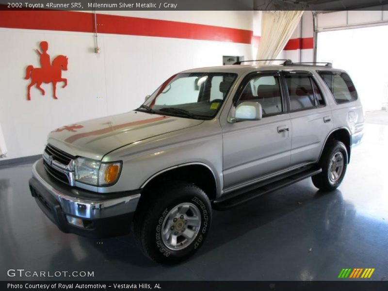 Millennium Silver Metallic / Gray 2002 Toyota 4Runner SR5