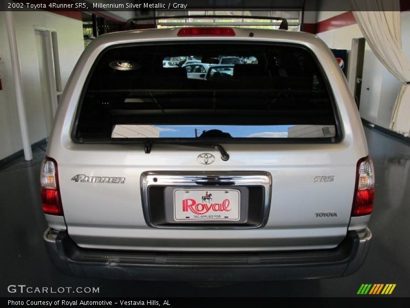 Millennium Silver Metallic / Gray 2002 Toyota 4Runner SR5