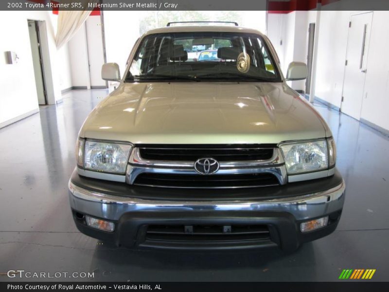 Millennium Silver Metallic / Gray 2002 Toyota 4Runner SR5