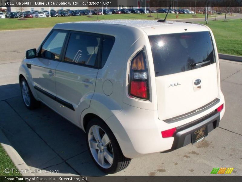 Dune Beige / Sand/Black Houndstooth Cloth 2011 Kia Soul !