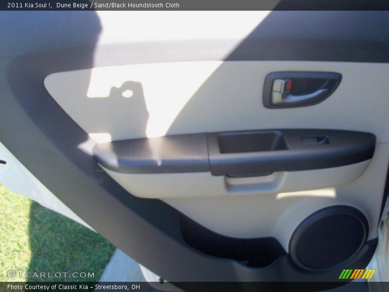 Door Panel of 2011 Soul !