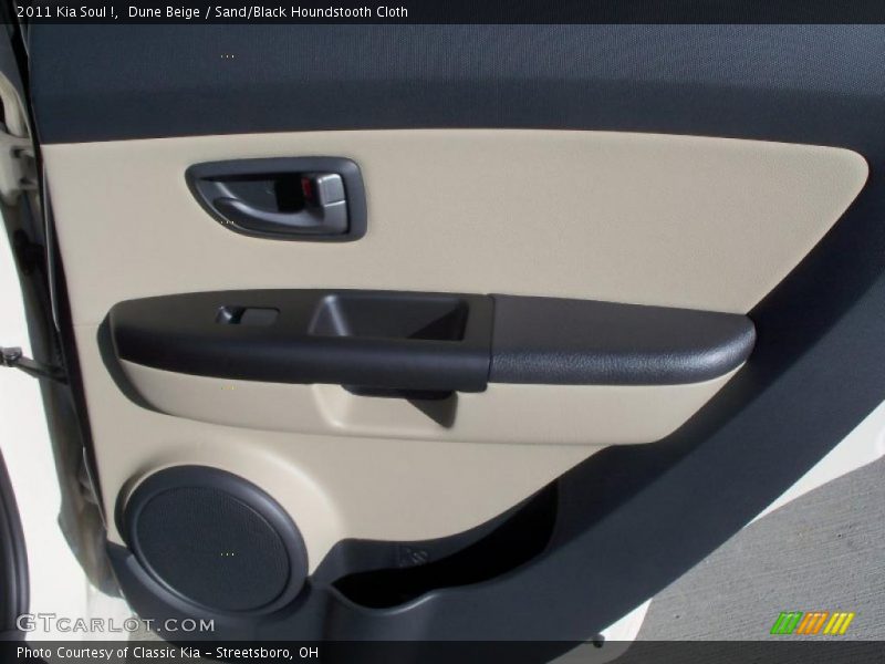Dune Beige / Sand/Black Houndstooth Cloth 2011 Kia Soul !