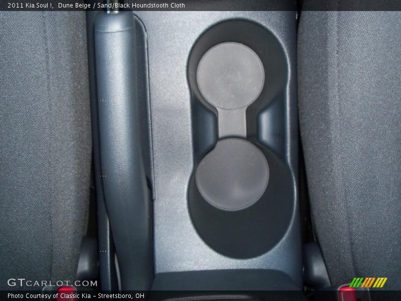 Dune Beige / Sand/Black Houndstooth Cloth 2011 Kia Soul !