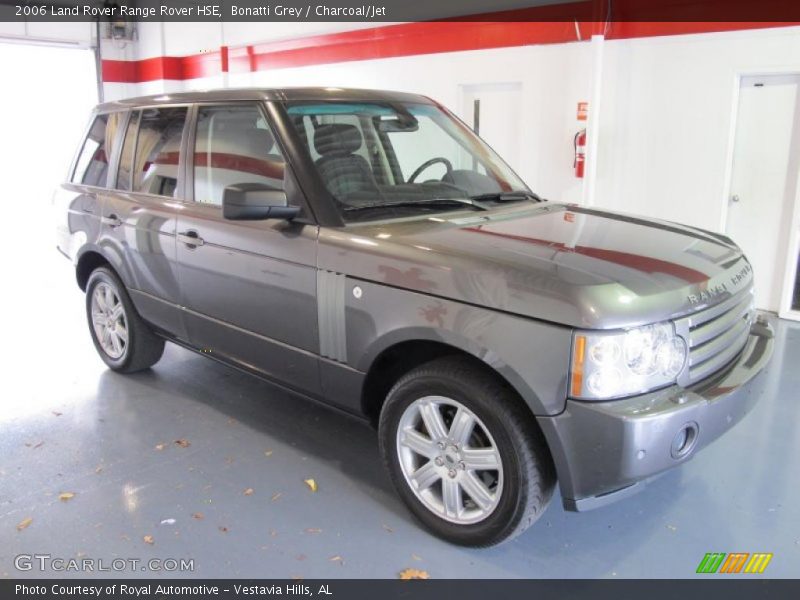 Front 3/4 View of 2006 Range Rover HSE