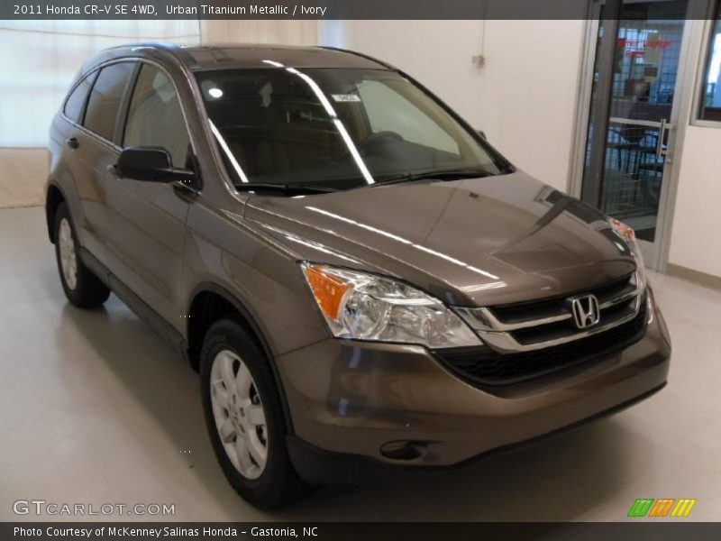 Urban Titanium Metallic / Ivory 2011 Honda CR-V SE 4WD