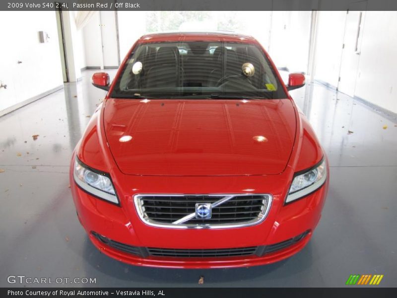 Passion Red / Off Black 2009 Volvo S40 2.4i