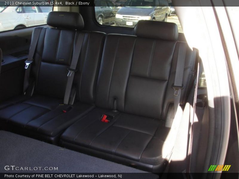 Black / Ebony 2010 Chevrolet Suburban LS 4x4
