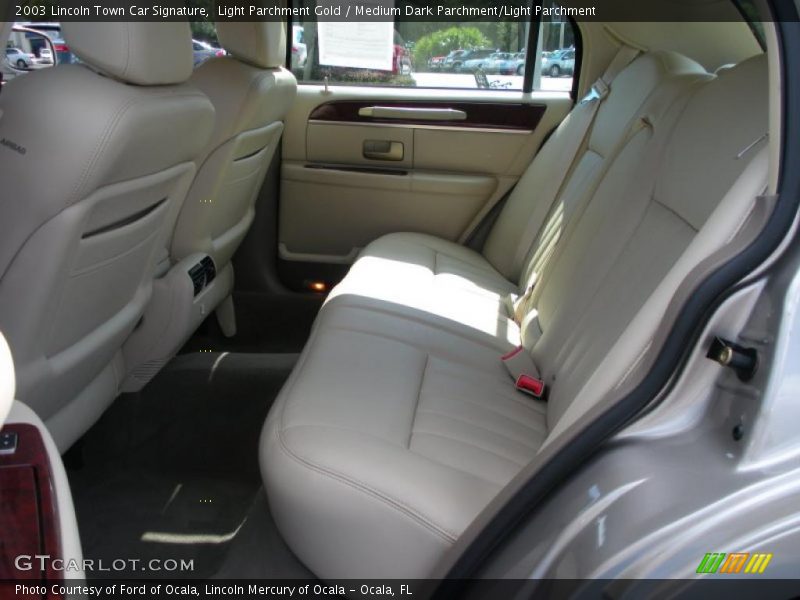 Light Parchment Gold / Medium Dark Parchment/Light Parchment 2003 Lincoln Town Car Signature