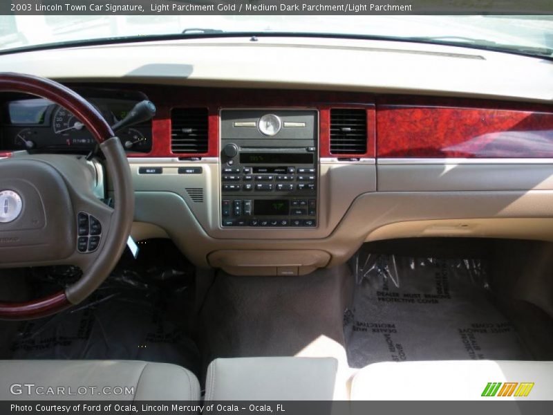 Light Parchment Gold / Medium Dark Parchment/Light Parchment 2003 Lincoln Town Car Signature