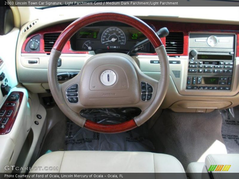 Light Parchment Gold / Medium Dark Parchment/Light Parchment 2003 Lincoln Town Car Signature