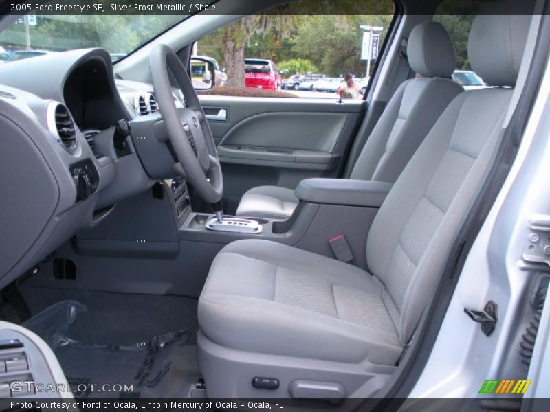  2005 Freestyle SE Shale Interior