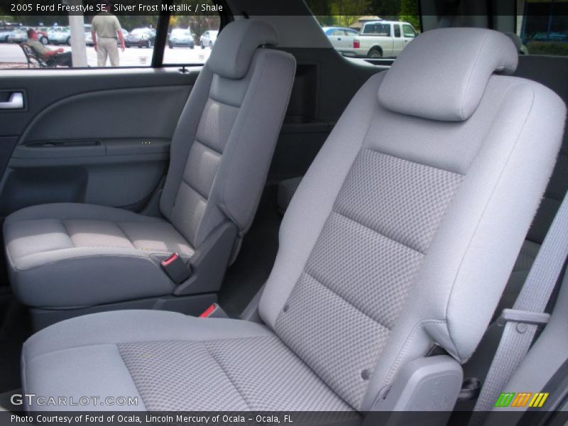  2005 Freestyle SE Shale Interior