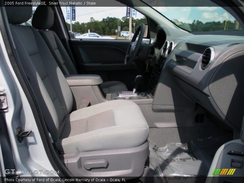 Silver Frost Metallic / Shale 2005 Ford Freestyle SE
