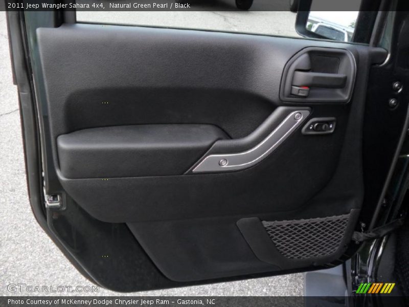 Door Panel of 2011 Wrangler Sahara 4x4