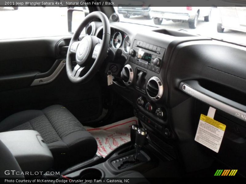 Natural Green Pearl / Black 2011 Jeep Wrangler Sahara 4x4