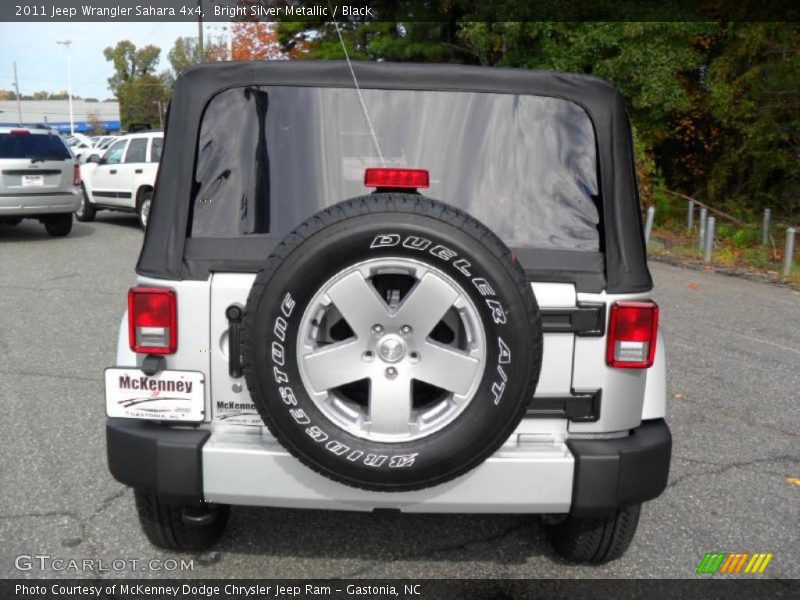 Bright Silver Metallic / Black 2011 Jeep Wrangler Sahara 4x4