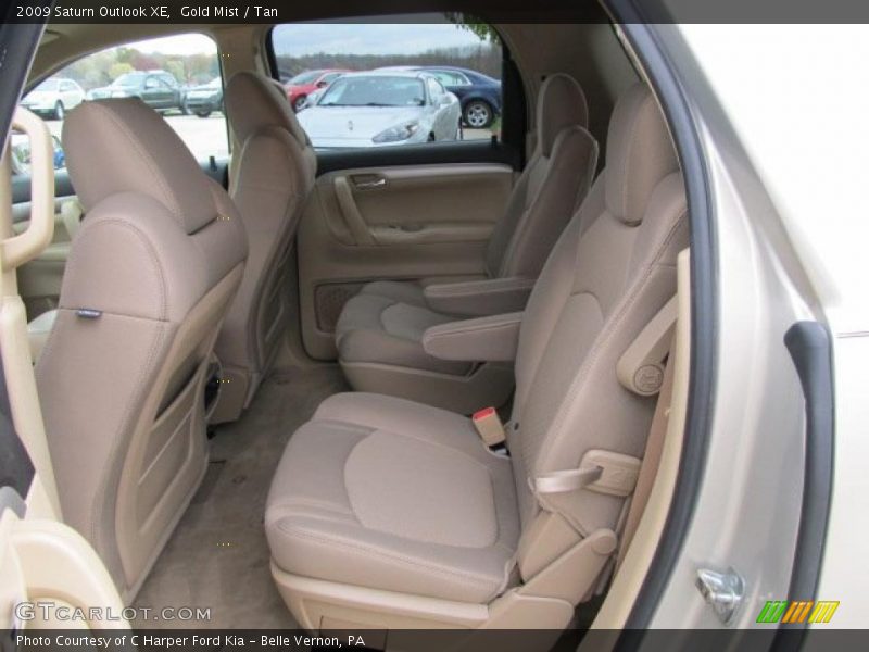  2009 Outlook XE Tan Interior