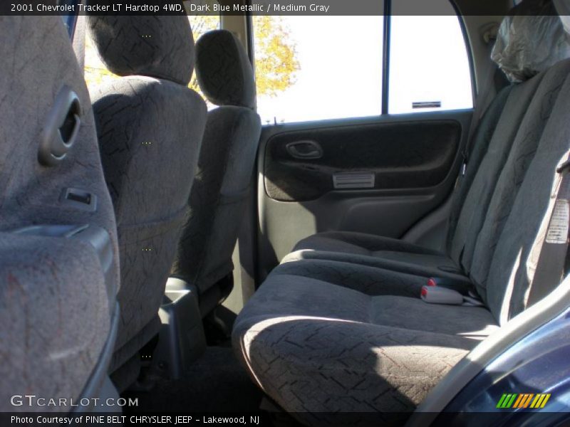 Dark Blue Metallic / Medium Gray 2001 Chevrolet Tracker LT Hardtop 4WD