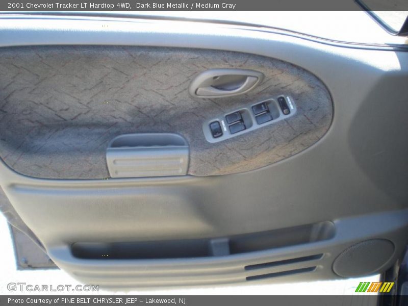 Dark Blue Metallic / Medium Gray 2001 Chevrolet Tracker LT Hardtop 4WD