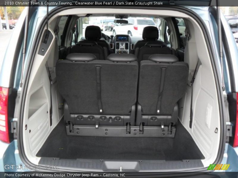  2010 Town & Country Touring Trunk