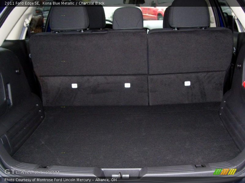  2011 Edge SE Trunk