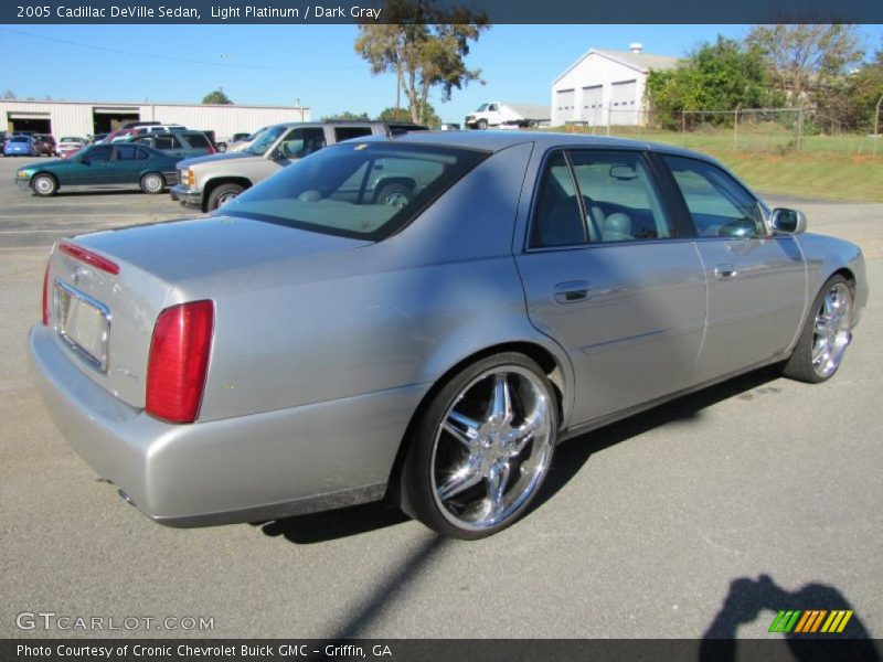 Light Platinum / Dark Gray 2005 Cadillac DeVille Sedan