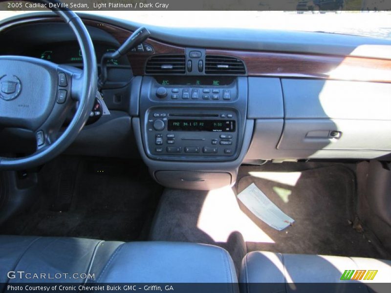 Light Platinum / Dark Gray 2005 Cadillac DeVille Sedan