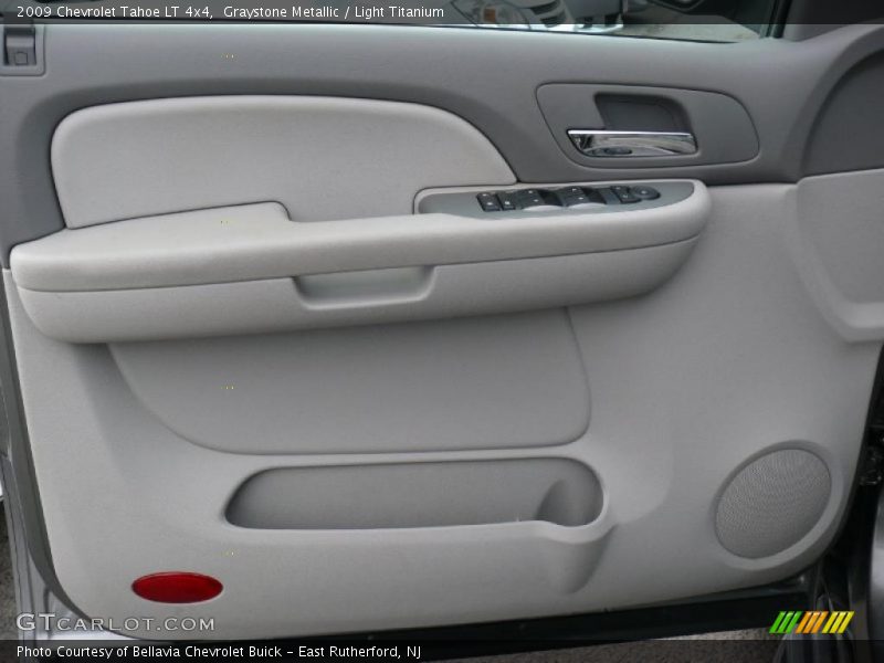 Door Panel of 2009 Tahoe LT 4x4