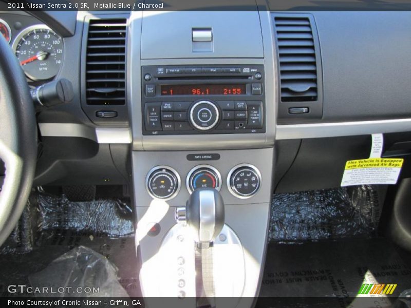 Metallic Blue / Charcoal 2011 Nissan Sentra 2.0 SR