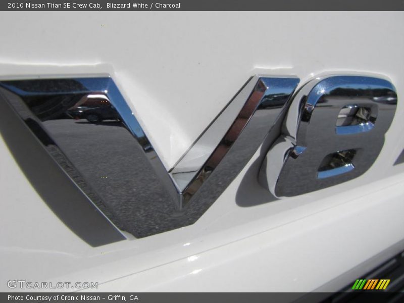 Blizzard White / Charcoal 2010 Nissan Titan SE Crew Cab
