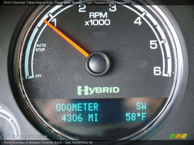 Sheer Silver Metallic / Light Titanium/Dark Titanium 2010 Chevrolet Tahoe Hybrid 4x4