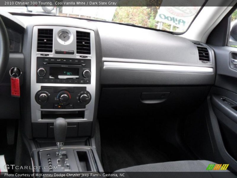 Cool Vanilla White / Dark Slate Gray 2010 Chrysler 300 Touring