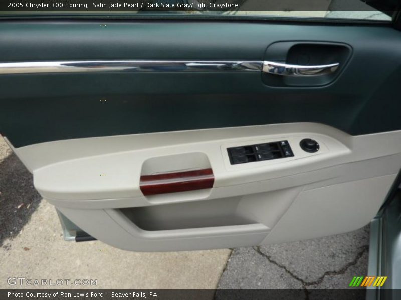 Satin Jade Pearl / Dark Slate Gray/Light Graystone 2005 Chrysler 300 Touring