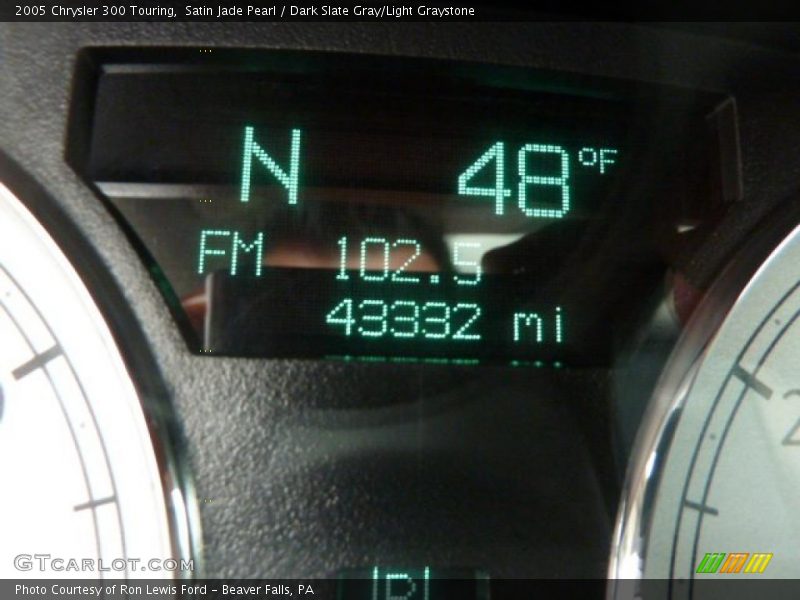 Satin Jade Pearl / Dark Slate Gray/Light Graystone 2005 Chrysler 300 Touring