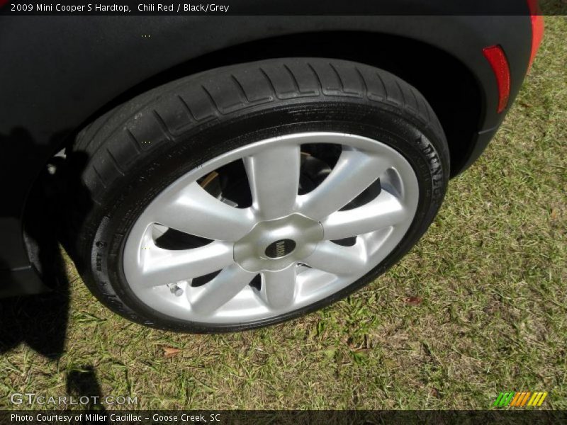 Chili Red / Black/Grey 2009 Mini Cooper S Hardtop