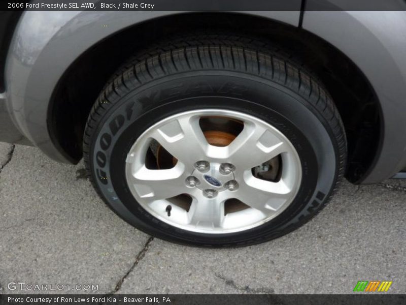  2006 Freestyle SEL AWD Wheel