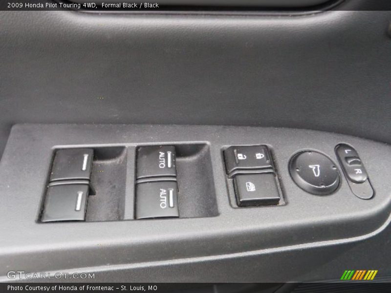 Formal Black / Black 2009 Honda Pilot Touring 4WD