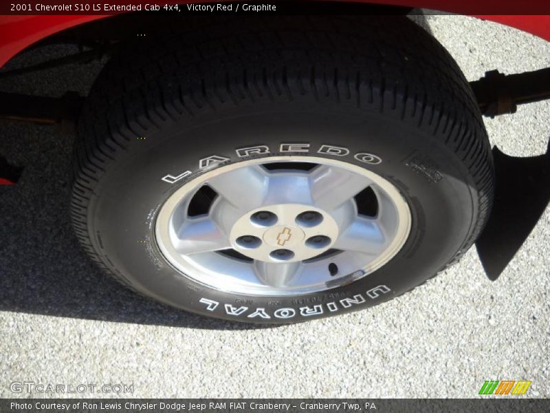  2001 S10 LS Extended Cab 4x4 Wheel