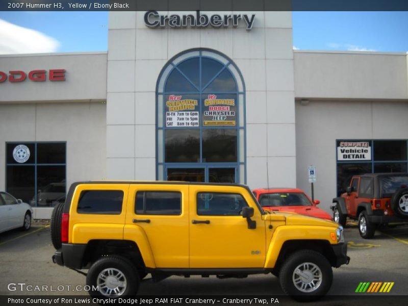 Yellow / Ebony Black 2007 Hummer H3