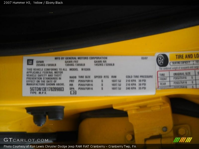 Yellow / Ebony Black 2007 Hummer H3